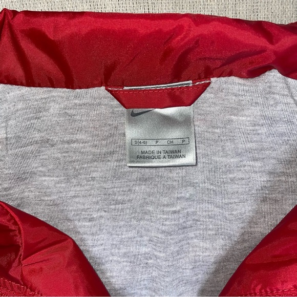 Vintage Nike Full Zip Windbreaker Jacket Womens Small 4-6 Swoosh Logo Red - Picture 3 of 10